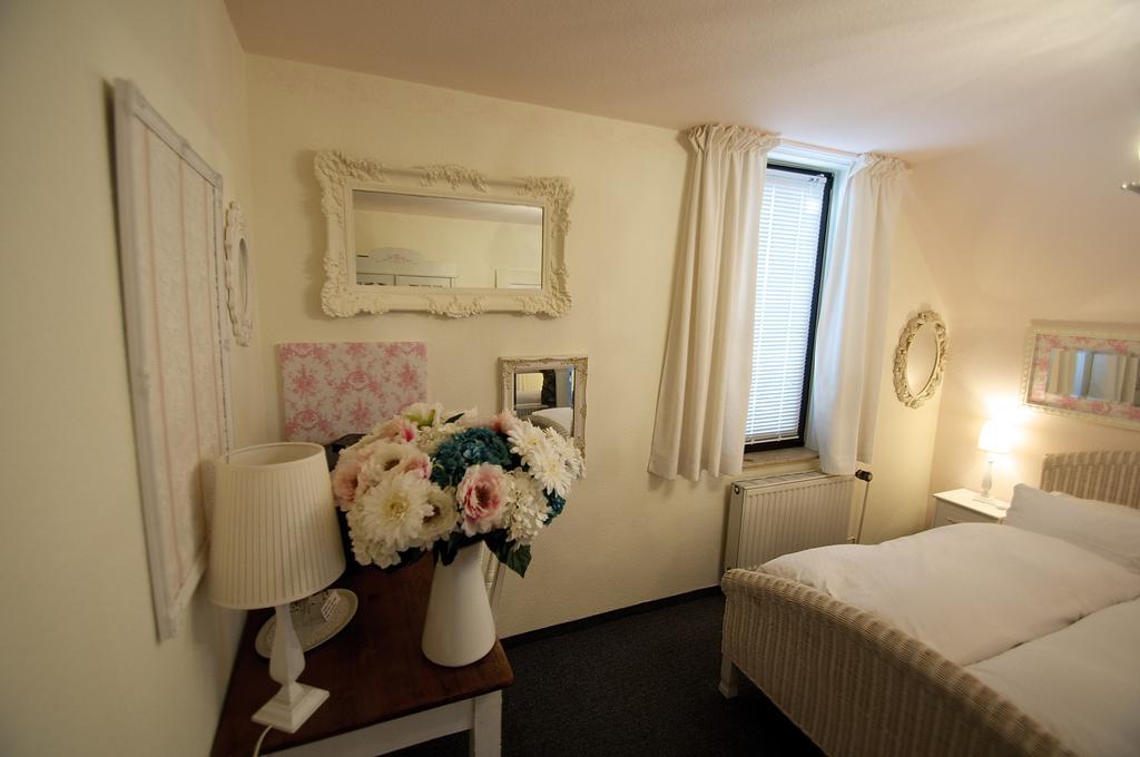 Landhaus Hamm The Unique Boutique Hotel Düsseldorf Szoba fotó
